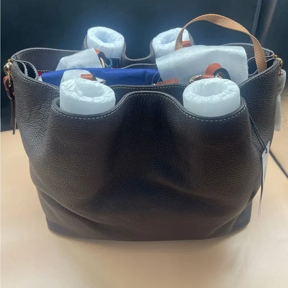 Dooney and Bourke Pebble Grain Large Zip Barlow Small Coin Case NWT Brown Tmoro - Picture 4 of 9